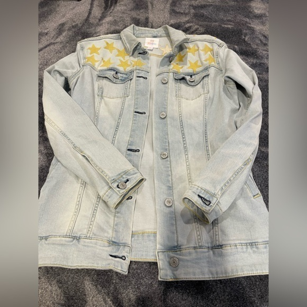 Lularoe light wash denim jacket with yellow stars